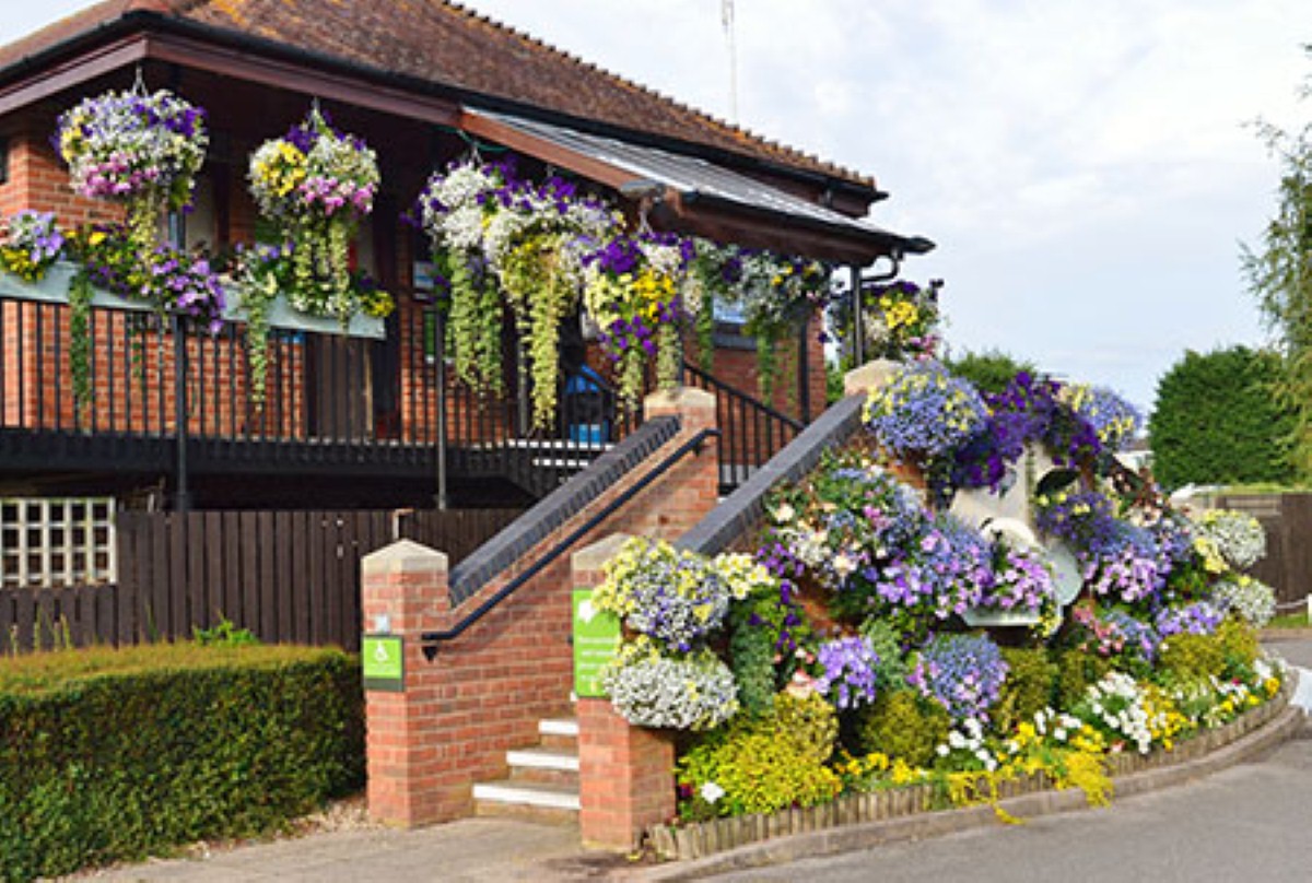 Tewkesbury Abbey Caravan Club Site's floral decoration impressed judges